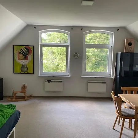 Apartment Haus Mit Blick Ins Trebeltal